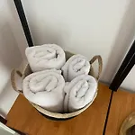 招待所 Shtepia Me Lule Përmet