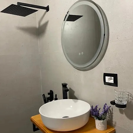 בית הארחה Shtepia Me Lule