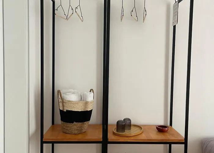 Shtepia Me Lule 게스트하우스 Përmet