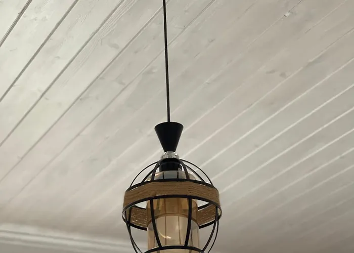 게스트하우스 Shtepia Me Lule Përmet