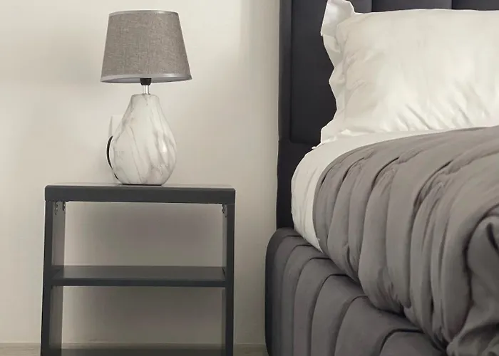 Shtepia Me Lule 3* Përmet